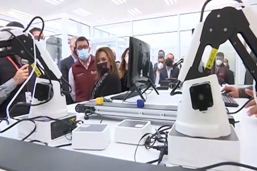 Lorena Cuéllar inauguró el Centro Certificador en Industria 4.0 y los laboratorios Internet of Things