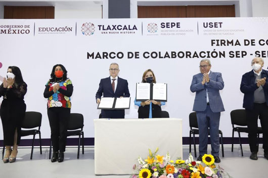 Firman convenio gobiernos federal y estatal para fortalecer a la educación