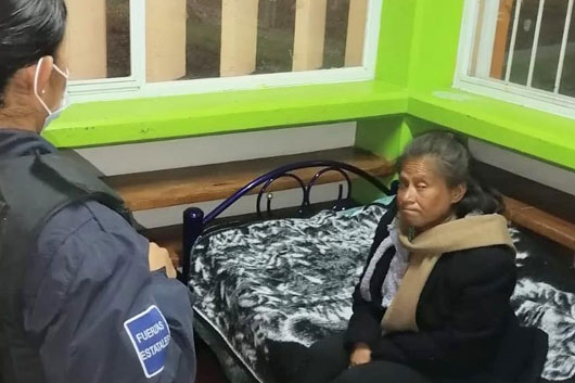 SEDIF rescata a una mujer en situación de calle; buscan a sus familiares