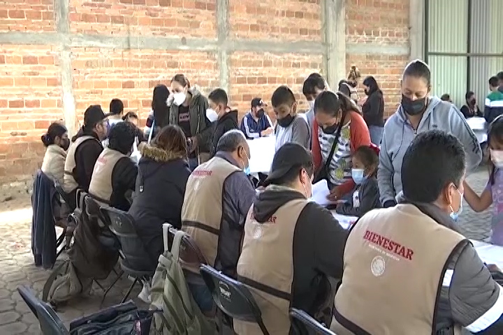 “Sentir mayor tranquilidad”, Familias celebran la vacuna contra el COVID-19 para menores