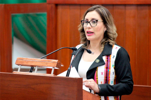 Diputada Reyna Flor Báez reconoce trascendencia histórica del Congreso del Estado