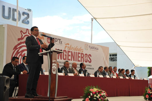 Celebra la UPTx ceremonia de graduación de seis ingenierías