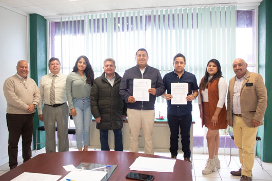 Firma tecnológico de Tlaxco convenios de colaboración con empresas locales