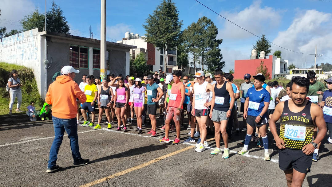 Marco Martínez y Samantha Elizalde ganaron Carrera Atlética del Comal