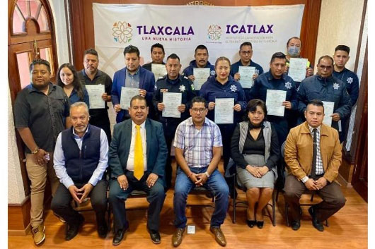 Imparte ICATLAX capacitación especializada a policías municipales