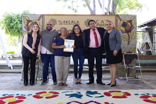 Premia gobierno a ganadores de concurso estatal de madera tallada 2023