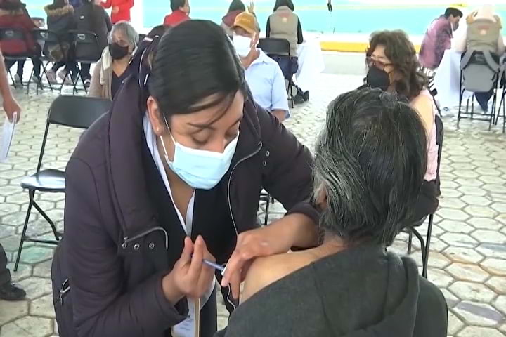 Llega módulo de vacunación al municipio de Yauhquemehcan