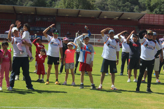 Celebró IDET a papás con la actividad 