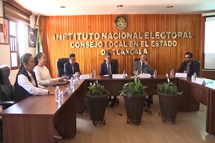 Signan INE y COLTLAX convenio para desarrollar proyectos de investigación