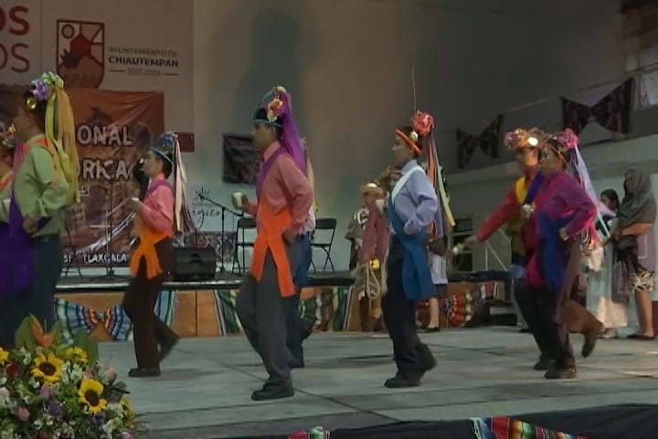 Realizan “Primer Festival Nacional de Danza Folklórica: Bailando entre Hilos, Telares y Artesanías en Tlaxcala”