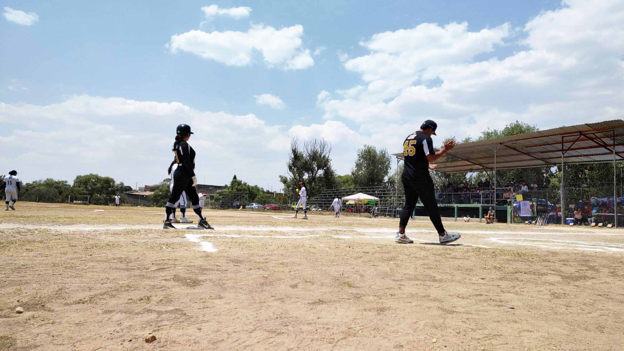 La novena Black Panter fue campeona de la liga rielera de Softbol