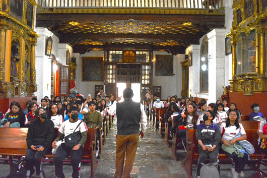 Estudiantes de COBAT se capacitan como voluntarios para el mundial de voleibol de playa