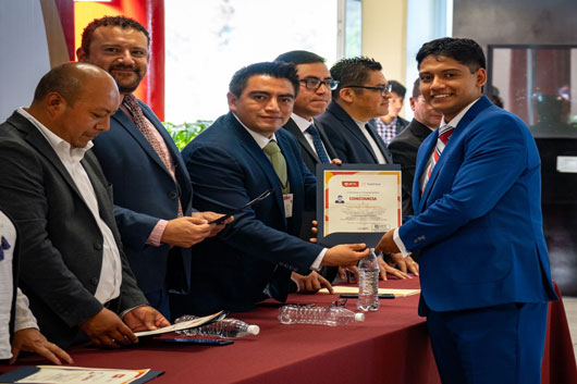 Egresan más de 100 ingenieros de la Universidad Politécnica de Tlaxcala