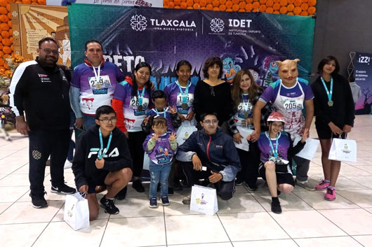 Premia patronato e IDET a ganadores de la carrera “Reto Zombie”