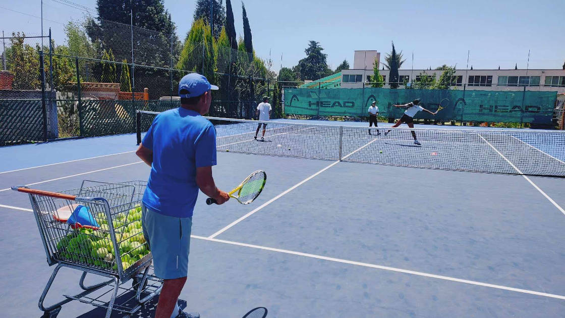 Confía entrenador de tenis que Tlaxcala obtendrá titulo en Juegos Nacionales