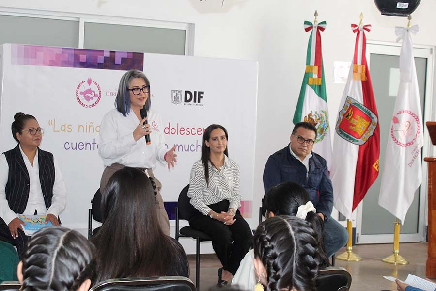 Reconocen CEDH y Sedif a participantes en el primer concurso de cuento corto “Las Niñas Niños y Adolescentes cuentan y cuentan mucho”