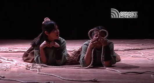 Concluyen actividades por el Día Mundial del Teatro con la obra “Las raíces del silencio”