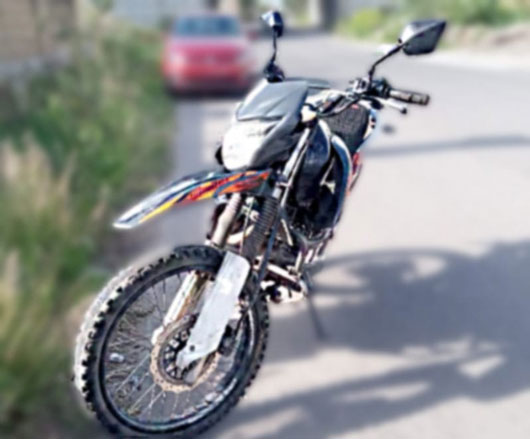 A disposición de PGJE motocicleta que contaba con reporte de robo