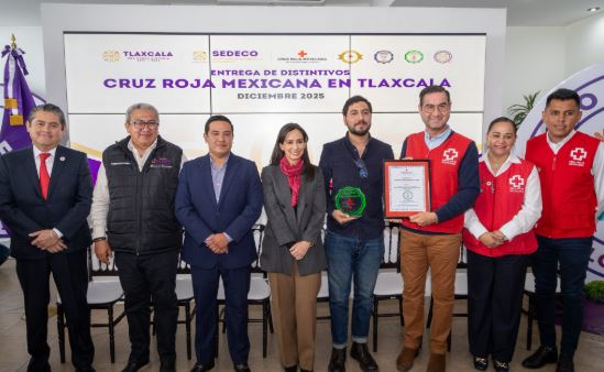 Cruz Roja reconoce a 20 empresas tlaxcaltecas por labor humanitaria