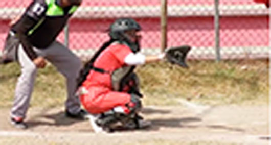 Avanzó “Golden Team” a la final de la Liga de Softbol Femenil de Apizaco