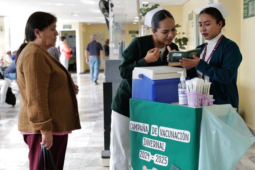Avanza IMSS en meta sectorial para aplicación de vacunas contra influenza y COVID-19