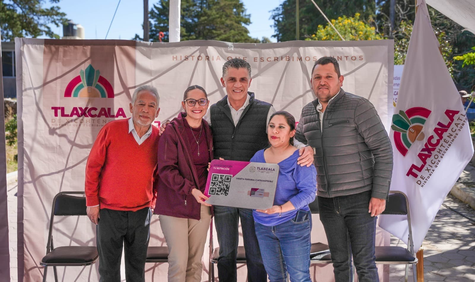 Entrega Bienestar Estatal tarjetas del programa Para tu Nutrición en San Diego Metepec