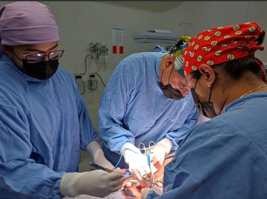 Primera médica rarámuri de Chihuahua labora en el Hospital Rural de Guachochi del Programa IMSS Bienestar