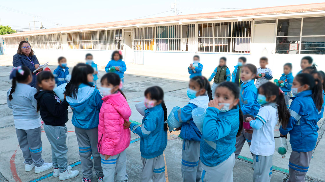 Regresan a clases más de 242 mil estudiantes de nivel básico en Tlaxcala