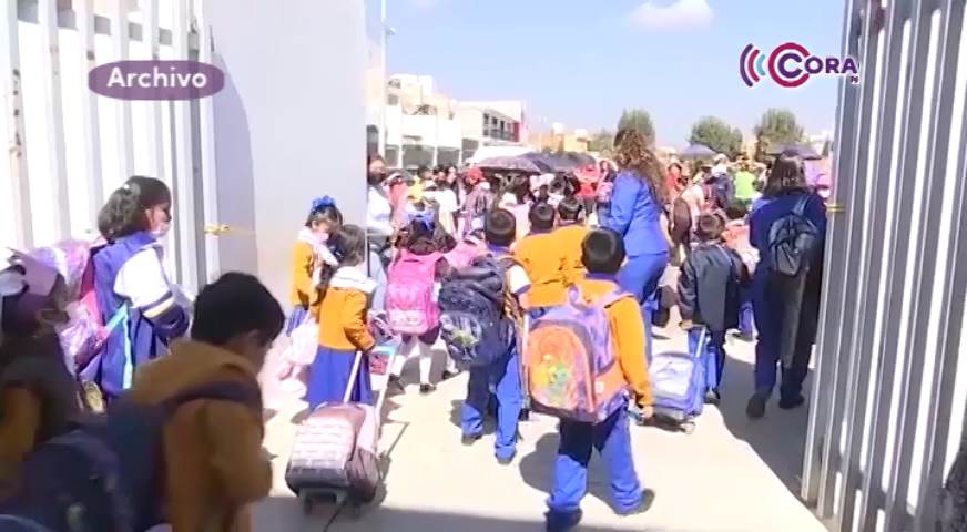 Regresarán más de 370 mil estudiantes a las aulas el próximo 09 de enero 