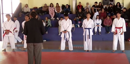 Promueve IDET la práctica del karate do en la entidad