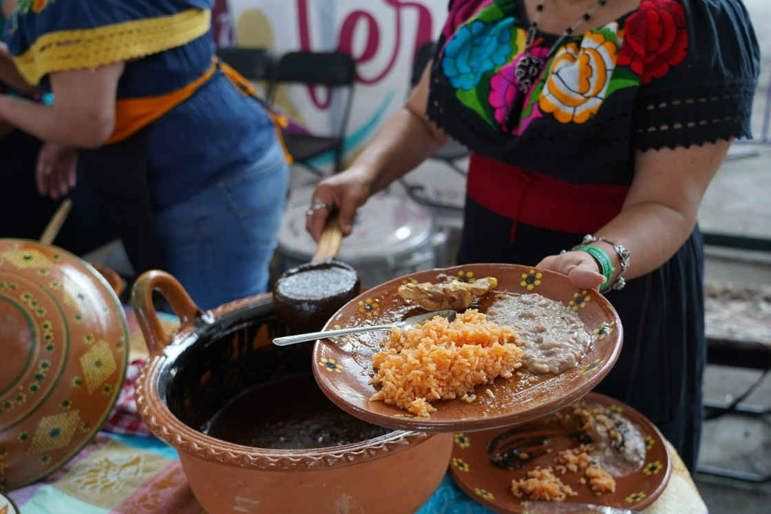 “Tlaxcala, la Feria de Ferias 2025” celebra la riqueza gastronómica del estado con festivales del pulque, maíz, mole y paella