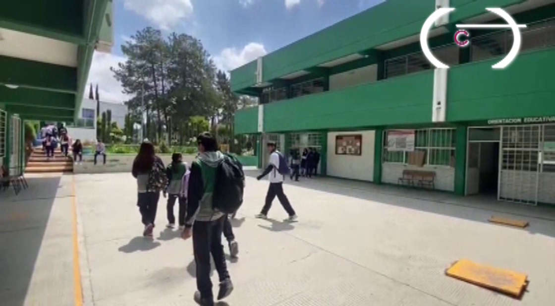 Fortalece SEPE la educación media superior con 130 planteles 