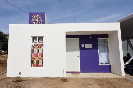 Apoyos de vivienda garantizan bienestar a familias de Xaloztoc
