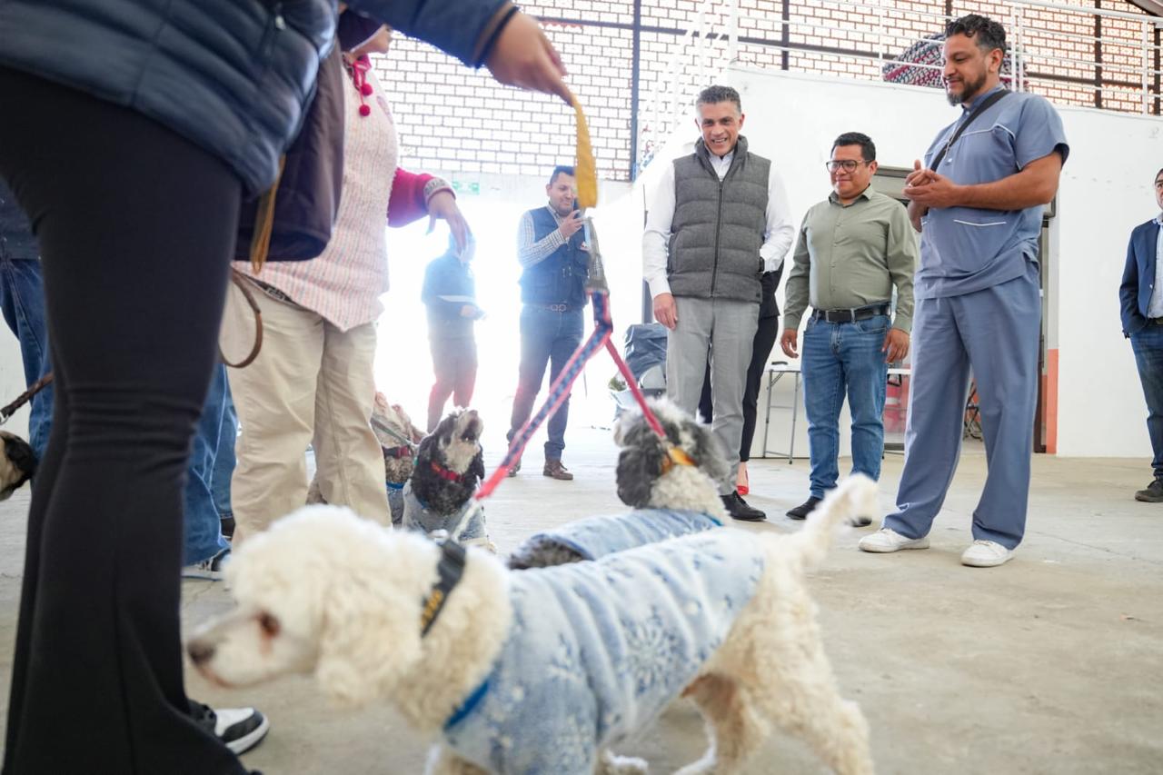 Gobierno de Alfonso Sánchez García lleva a Loma Bonita jornada gratuita de vacunación, desparasitación y esterilización para perros y gatos